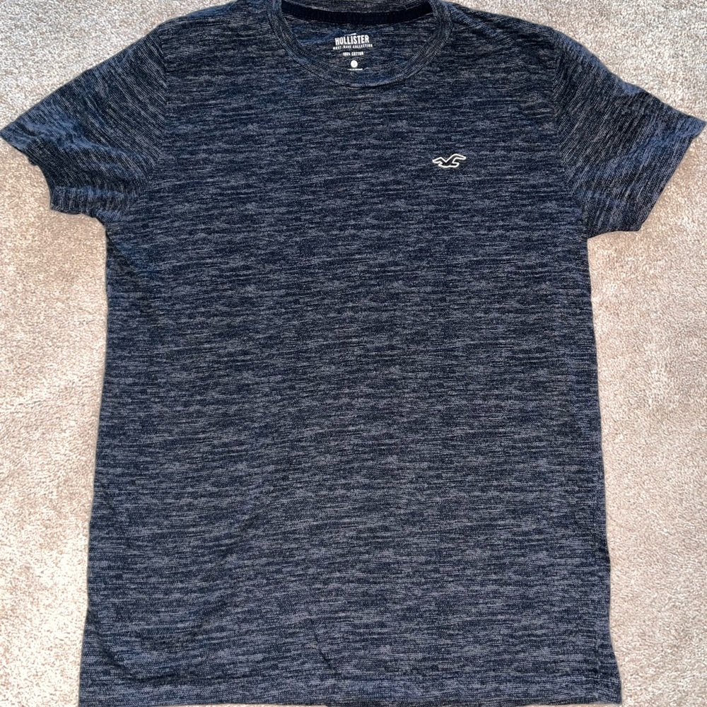 Hollister tshirt size small EUC